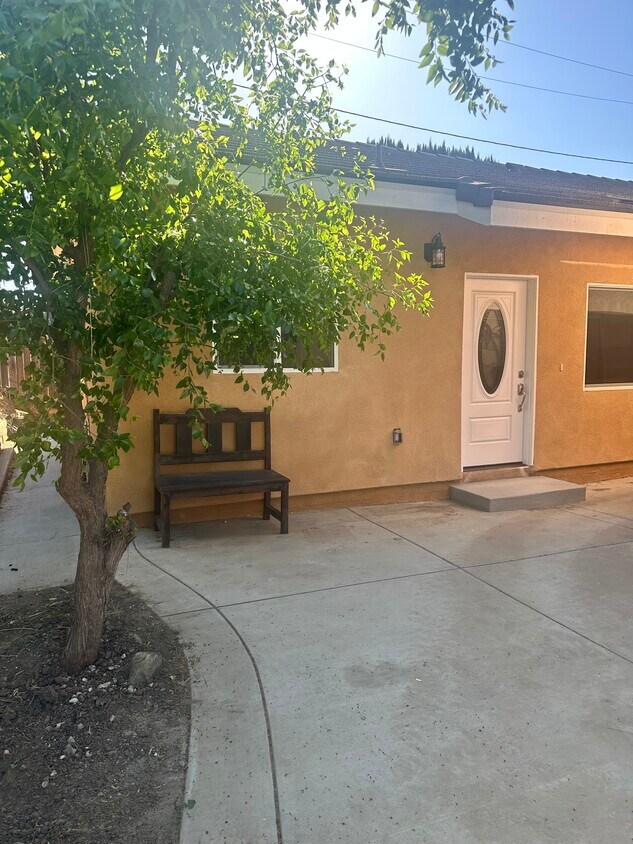 Foto principal - 1131 Hare Ave