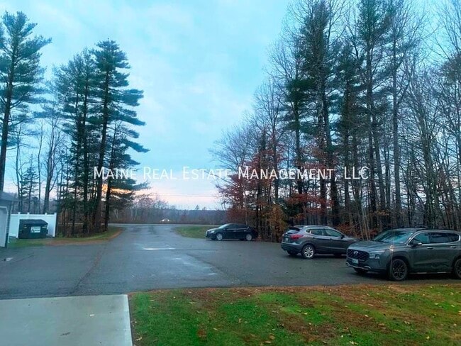 Building Photo - 121 Canaan Rd