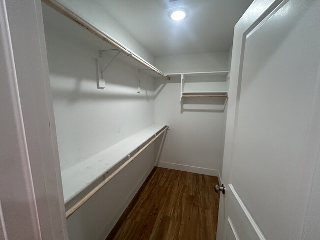 Building Photo - 1211 Nedra Dr