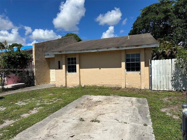 Building Photo - 3611 NW 194th Terrace