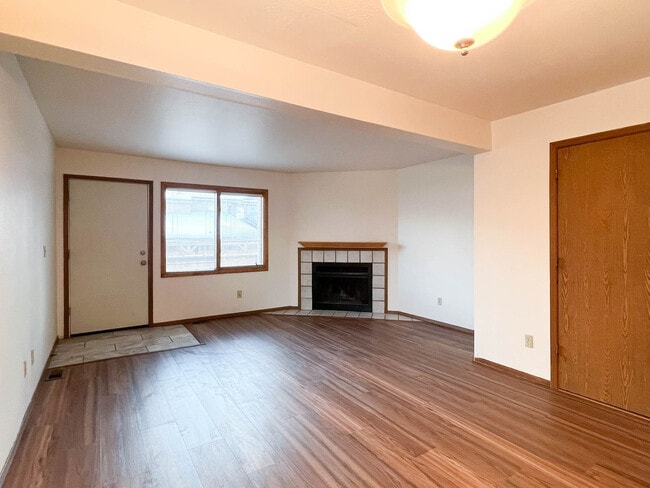 Foto del edificio - 433 Dailey Ave