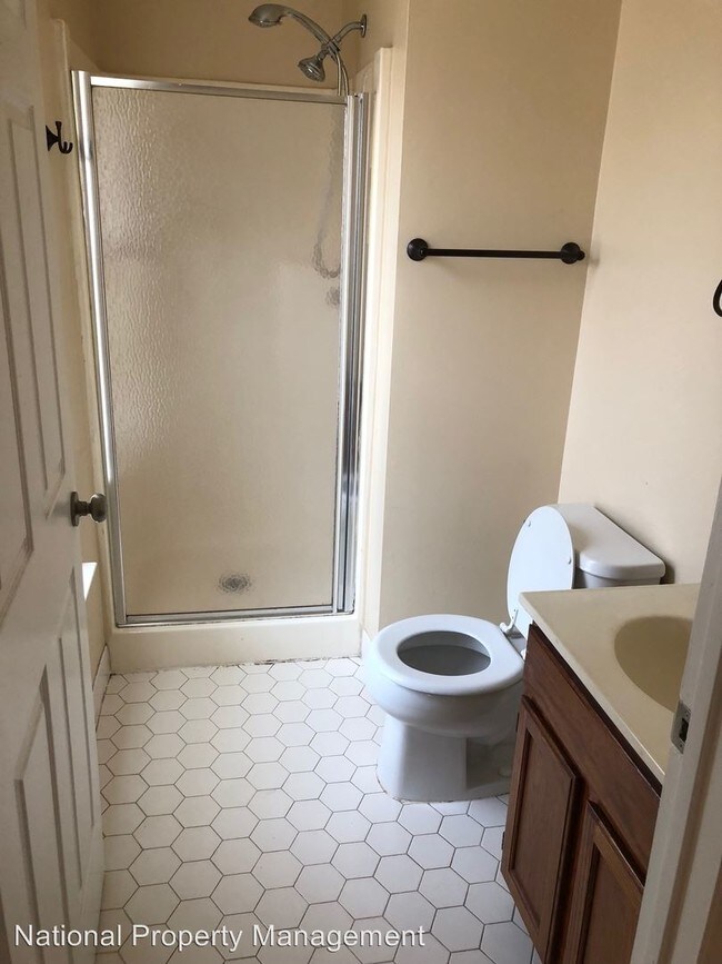 Foto del edificio - 4 br, 1 bath House - 91 Kristopher Dr