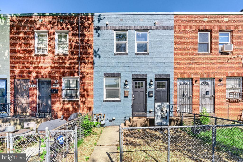 Primary Photo - 1268 16th St NE