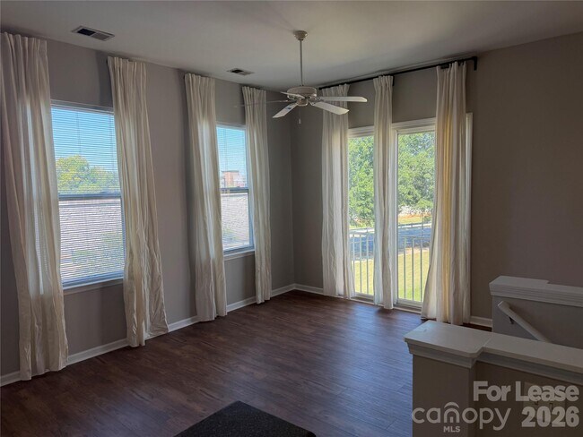 Foto del edificio - 3475 Chagall Ct