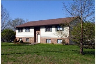 Building Photo - 11960 Meadowview Ln