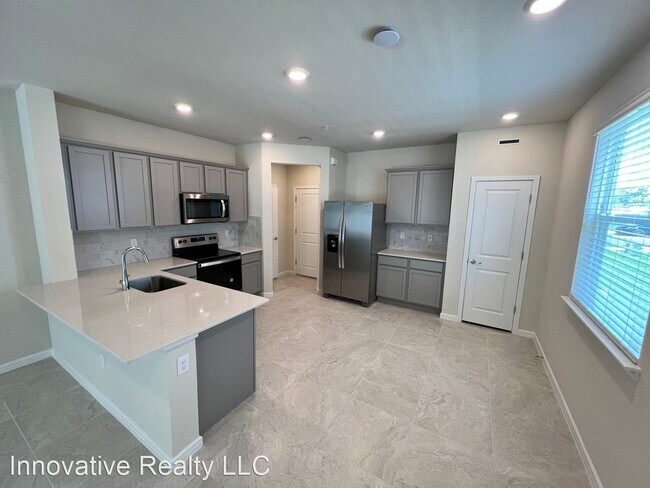 Building Photo - 3 br, 2.5 bath House - 2895 Clever Lane