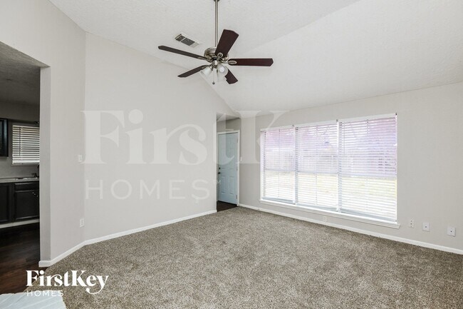 Foto del edificio - 2609 Elder Rd