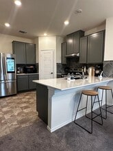 Building Photo - 7311 Gray Catbird Dr