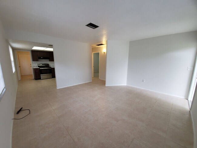 Foto del edificio - 3916 25th St W