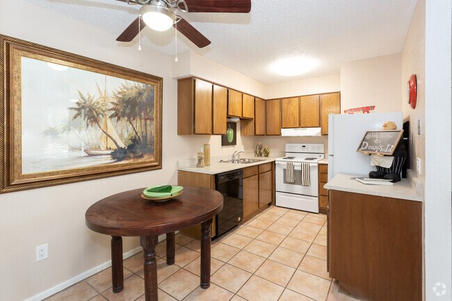 1HAB 1BA - 680 ft² - Deerfield Village