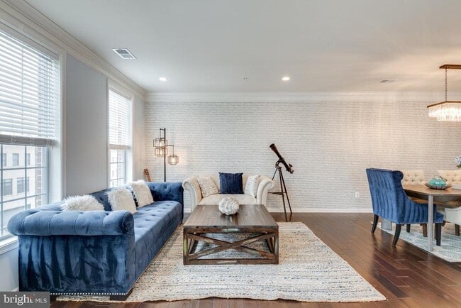 Building Photo - 23564 Buckland Farm Terrace