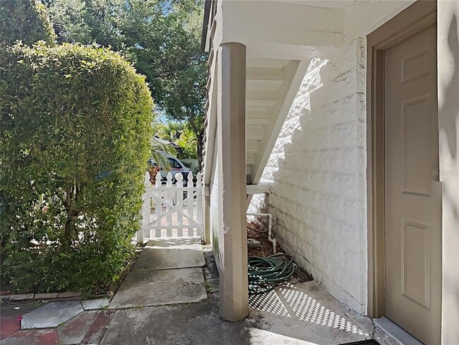 Building Photo - 1601-1611 11th St N