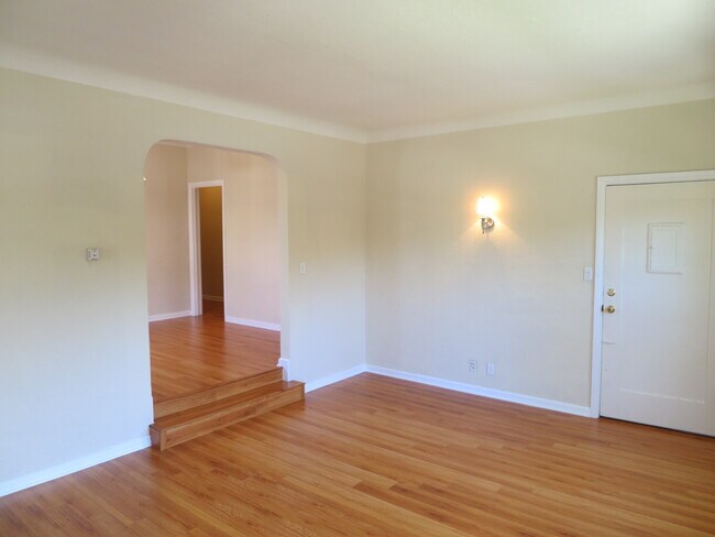 Foto del edificio - 5105 W 20th St