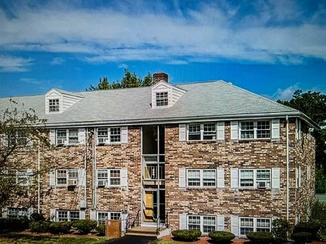 Building Photo - 25 Farrwood Ave