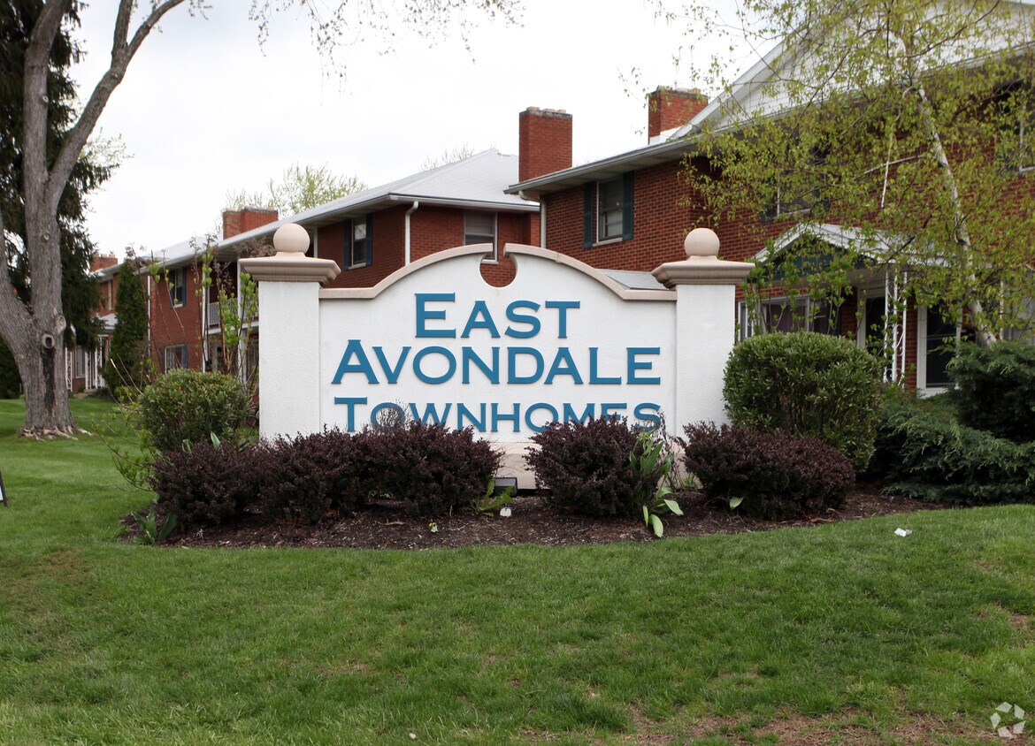 Foto del edificio - East Avondale Townhomes