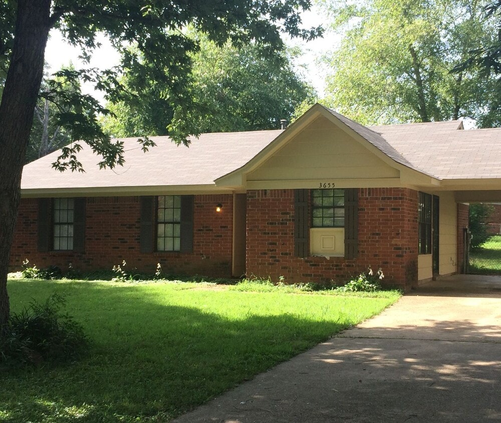 Primary Photo - 3655 Pembrook, Horn Lake, MS