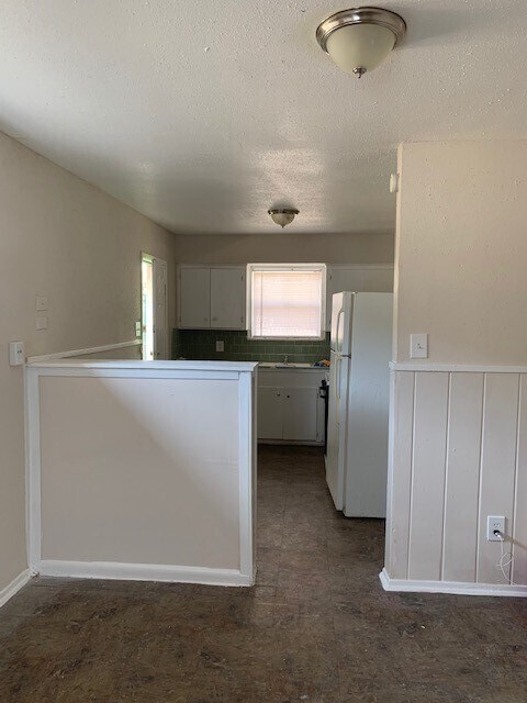 Foto del edificio - 7812 Tierwester St