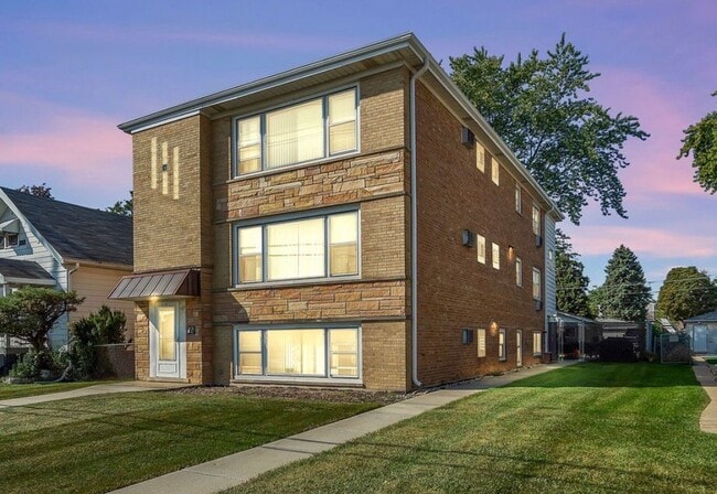 Building Photo - 4348 Ruby St