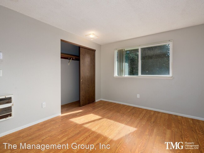 Building Photo - 2 br, 1 bath House - 11001 NE 48th Circle