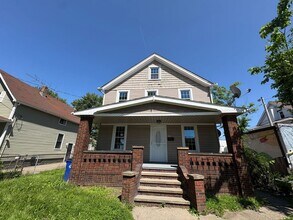 Building Photo - 395 E 161st St