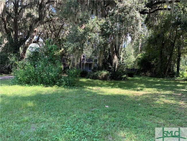 Building Photo - 8518 Whitefield Ave