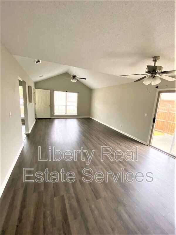 Foto del edificio - 1758 Ashton Dr