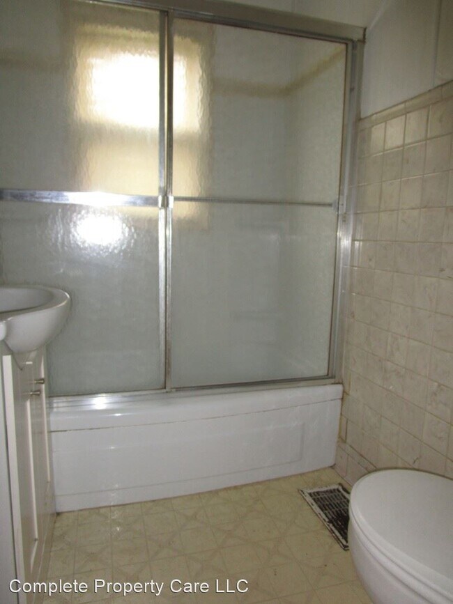 Foto del edificio - 3 br, 1 bath House - 2228 W 7th Street