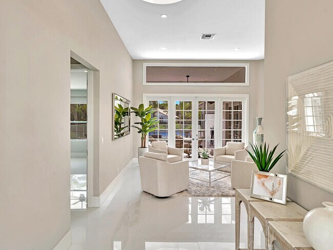 Building Photo - 2788 Hampton Cir W