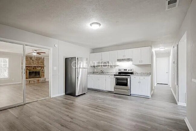 Foto del edificio - 6 Hitching Post Ct