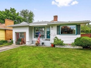 Building Photo - 3404 W Walton Ave