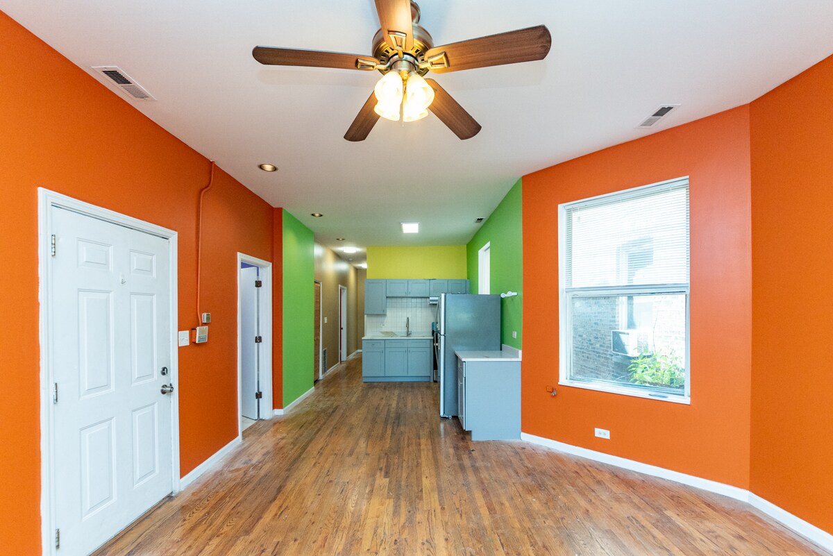 Foto principal - 2912 S Wentworth Ave
