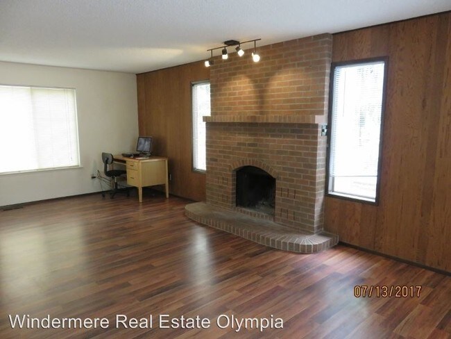 Foto del edificio - 6617 Sierra Ct SE