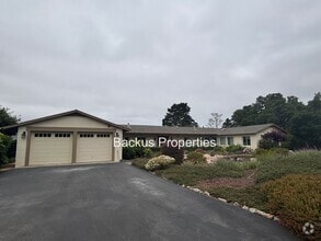 Building Photo - 4130 Segunda Dr