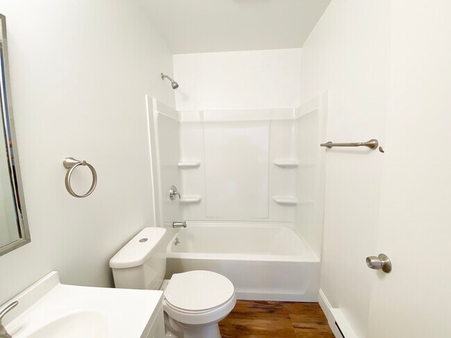 Bath - 62 Lubec St