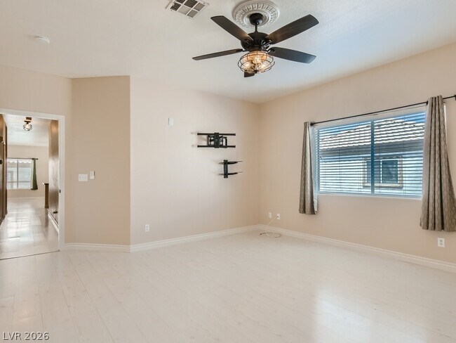 Foto del edificio - 6905 Squaw Mountain Dr