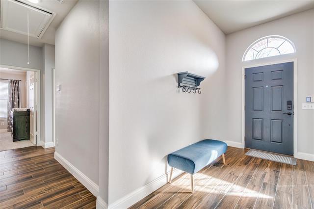 Foto del edificio - 4916 Auburn Dr