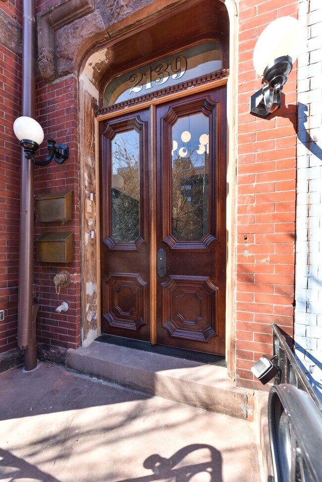 Foto del edificio - 2139 N St NW