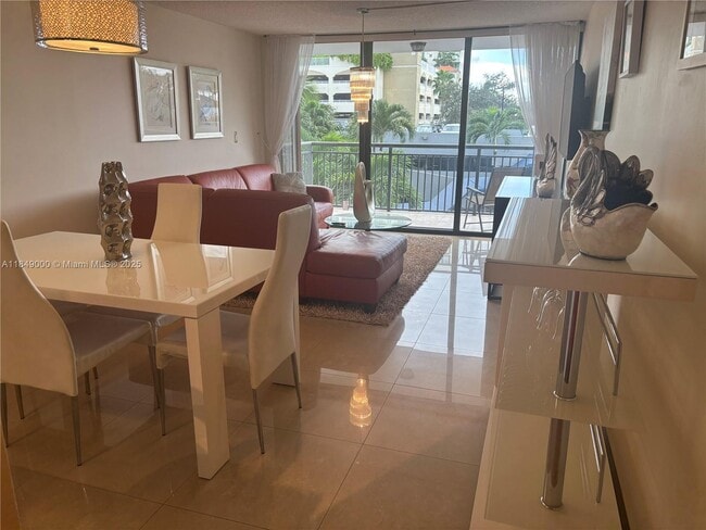 Building Photo - 3031 N Ocean Blvd