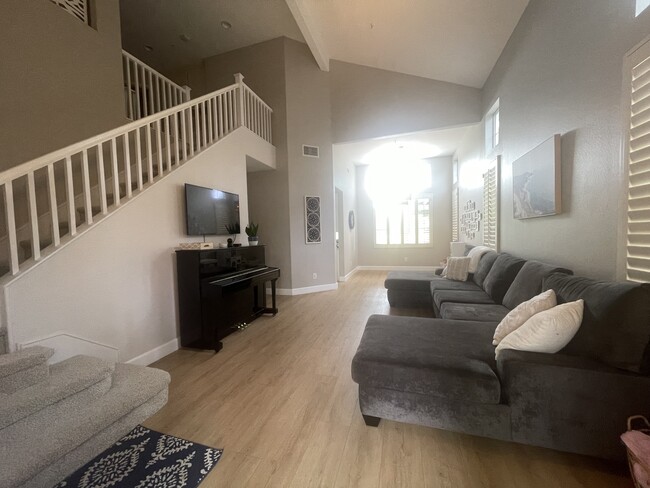 Building Photo - 3071 Sprucewood Ln