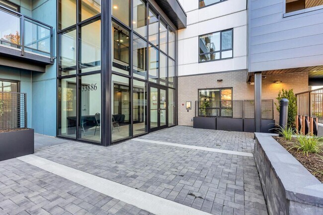 Photo du bâtiment - 33886 Pine Street113