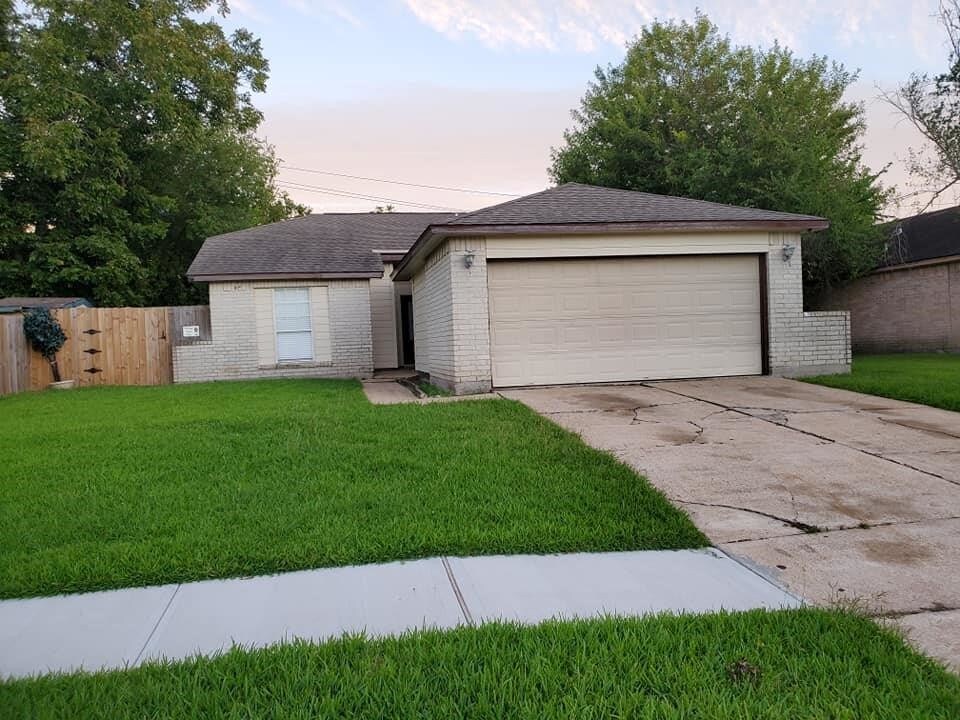 10023 Towne Mist Dr, Sugar Land, TX 77498 House Rental in Sugar Land
