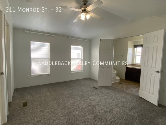 Building Photo - 211 Monroe St