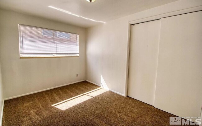 Foto del edificio - 775 Moran St