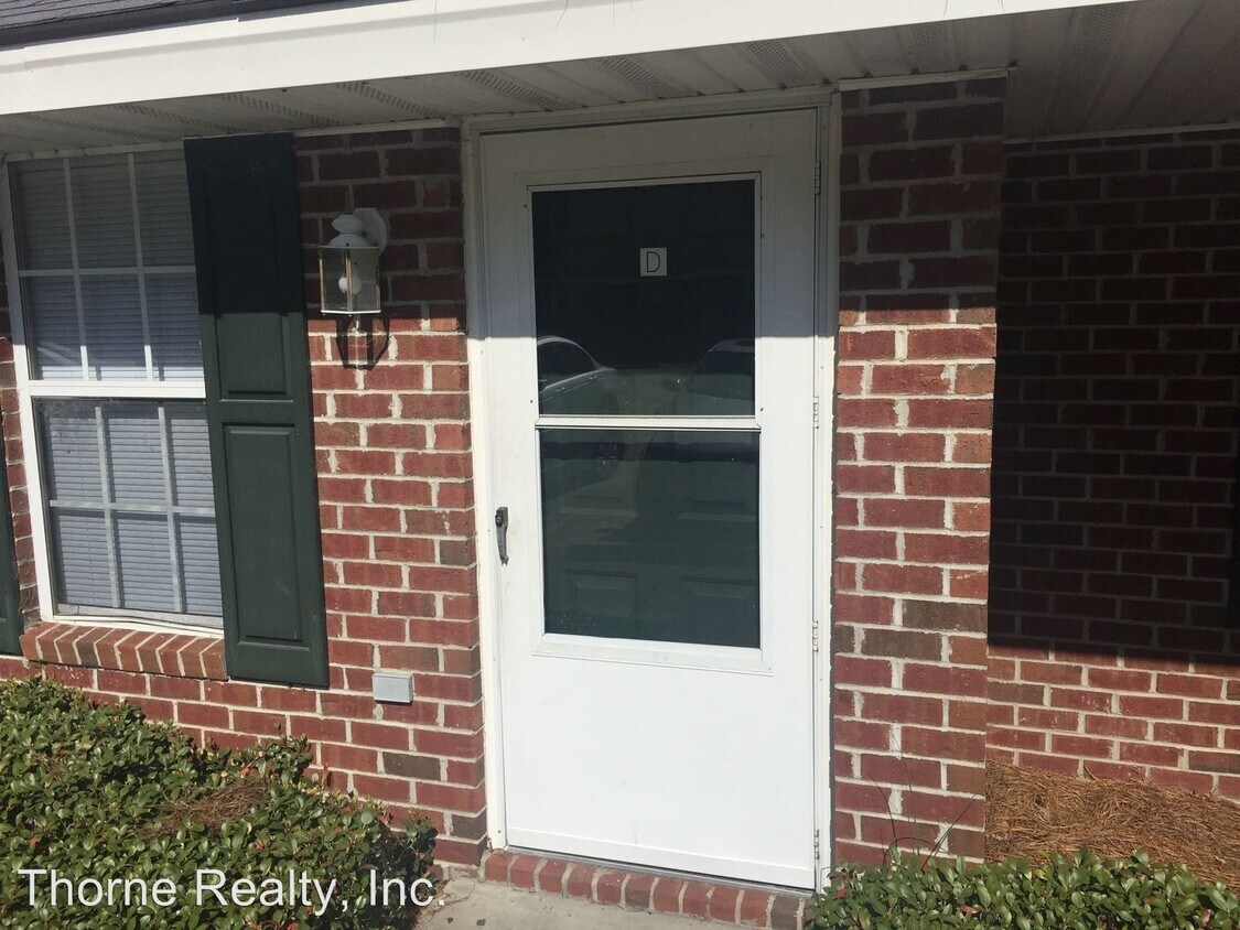 Foto principal - 2252 Sherwood Ave