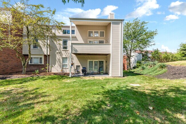 Building Photo - 2212 Kenzie Dr