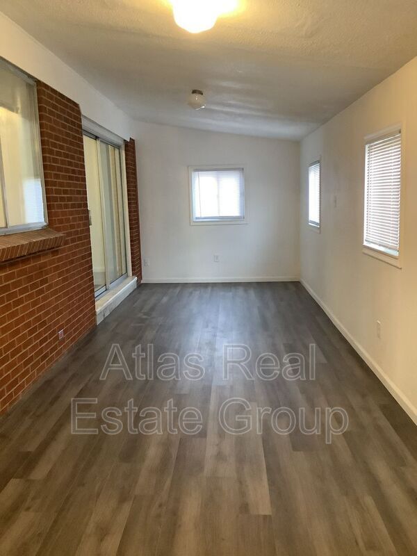 Building Photo - 7920 Knox Ct