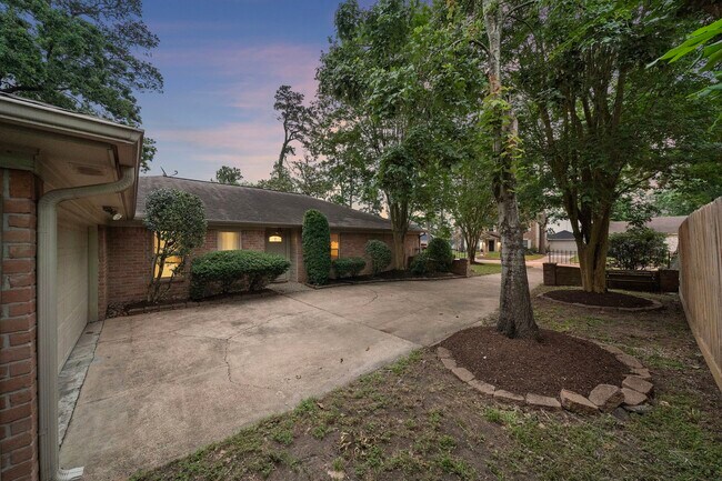 Foto del edificio - 10211 Cantertrot Dr