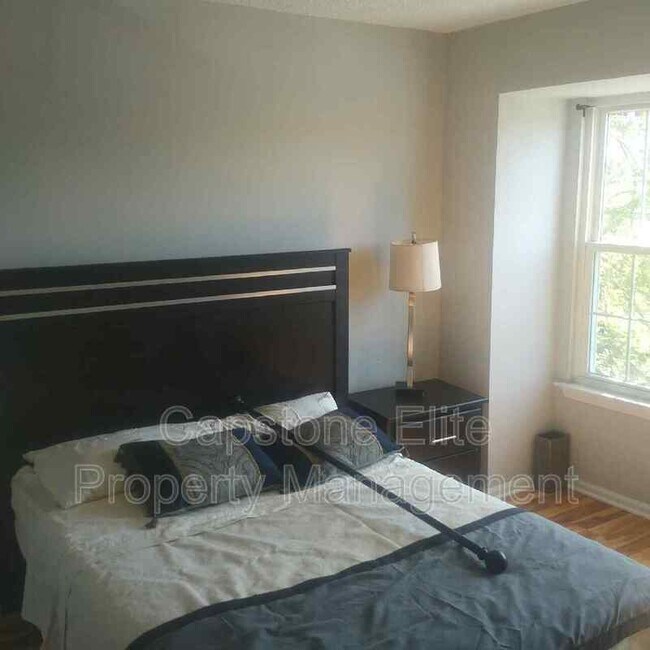 63 Howard St Unit 2 Upstairs Standard, Newark, NJ 07103 Condo for