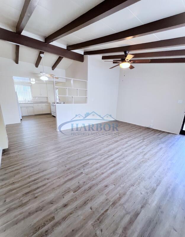 Building Photo - 820 Amapola Ave