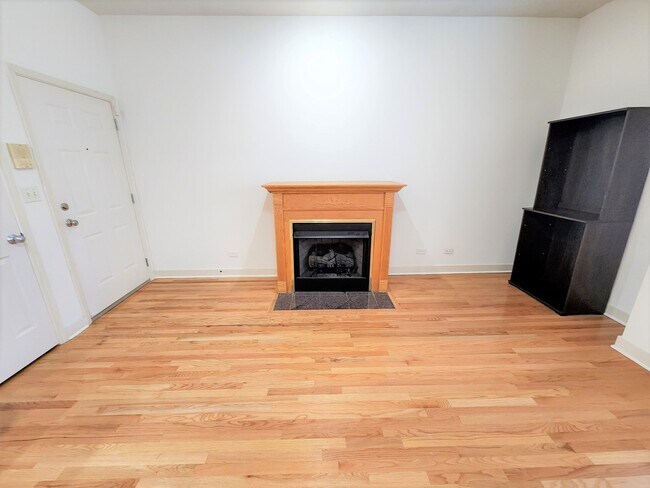 Foto del edificio - 2329 W Harrison St